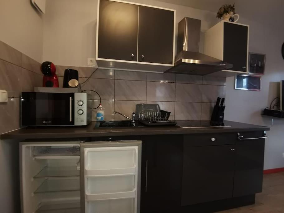 N1 F2 40M2 Avec Petit Jardin Apartman Hérouville-Saint-Clair Kültér fotó